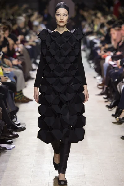 Look 5